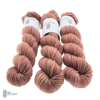 Vigorous DK - Faded Rose Light 0222